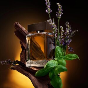 The One by Dolce & Gabbana EDP bottle and set detail